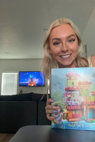 serenaneel LEGO TikTok FIrst Time 3