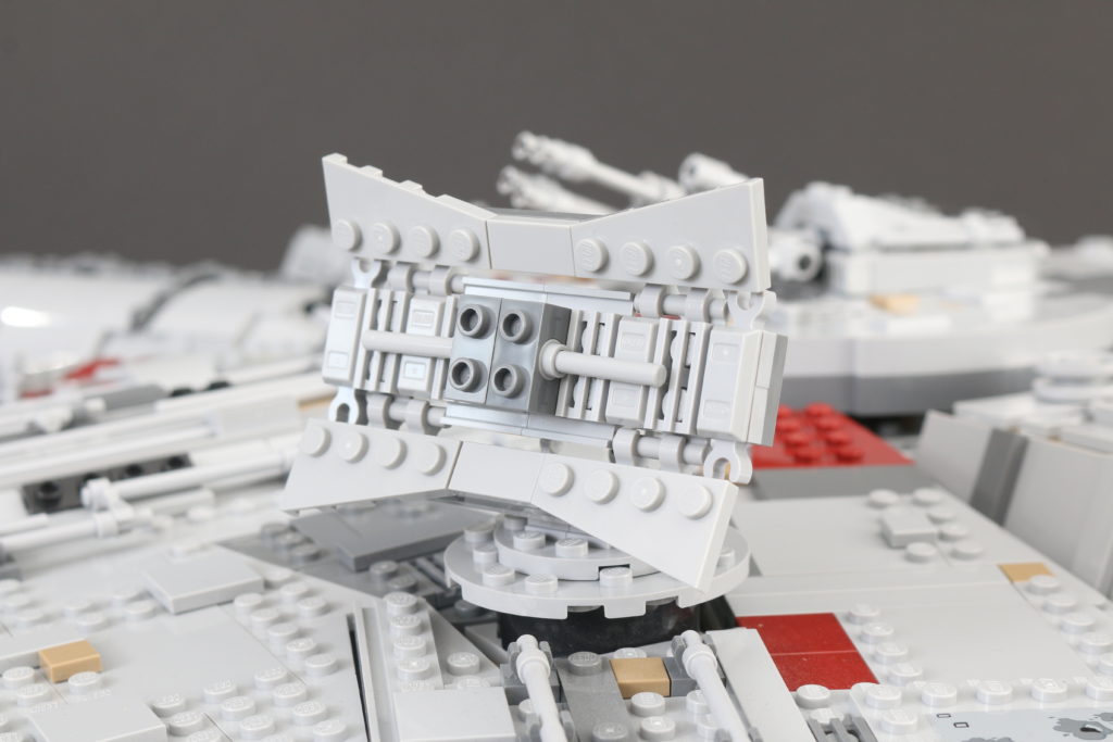 LEGO Star Wars 75192 UCS Ultimate Collectors Series Millennium Falcon review 33