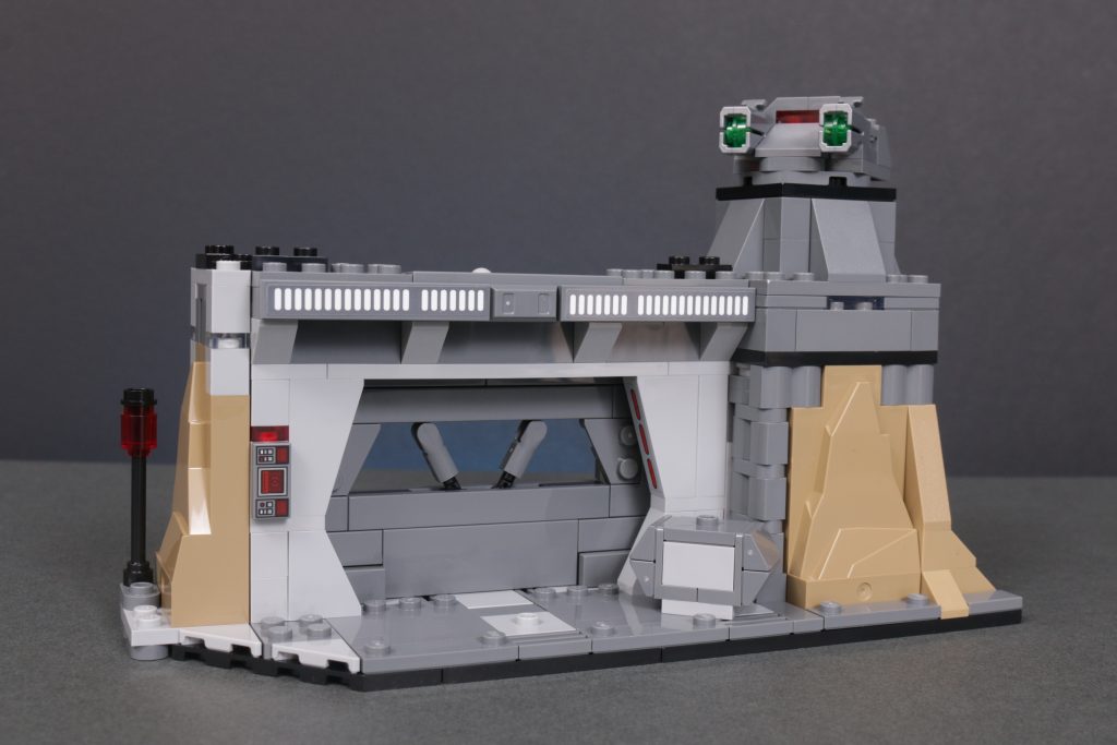 LEGO Star Wars 75386 Paz Vizsla and Moff Gideon Battle review 5 1024x683