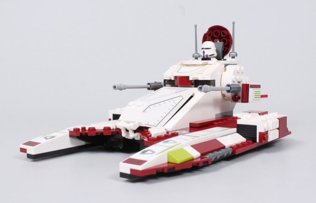 LEGO Star Wars 75342 Republic Fighter Tank review 28 1024x658