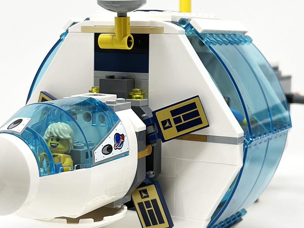 LEGO CITY 60349 Lunar Space Station review 11 1024x768