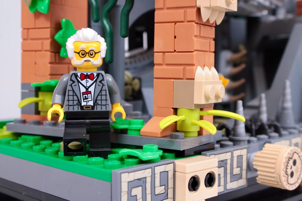 LEGO Indiana Jones 77015 Temple of the Golden Idol Johnny Thunder Adventurers 4 1024x683