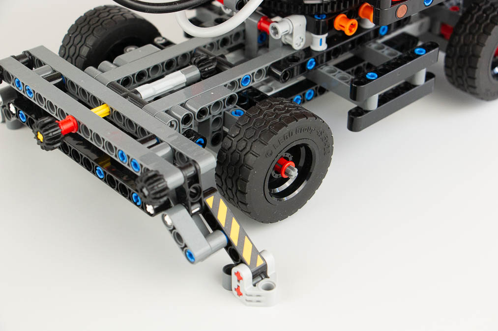 42144 Technic Material Handler 9