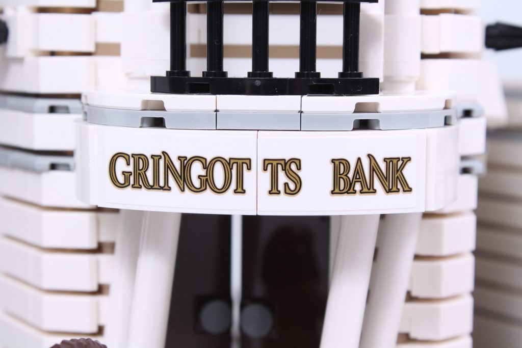 LEGO Harry Potter 76417 Gringotts Wizarding Bank Collectors Edition review 15 1024x683
