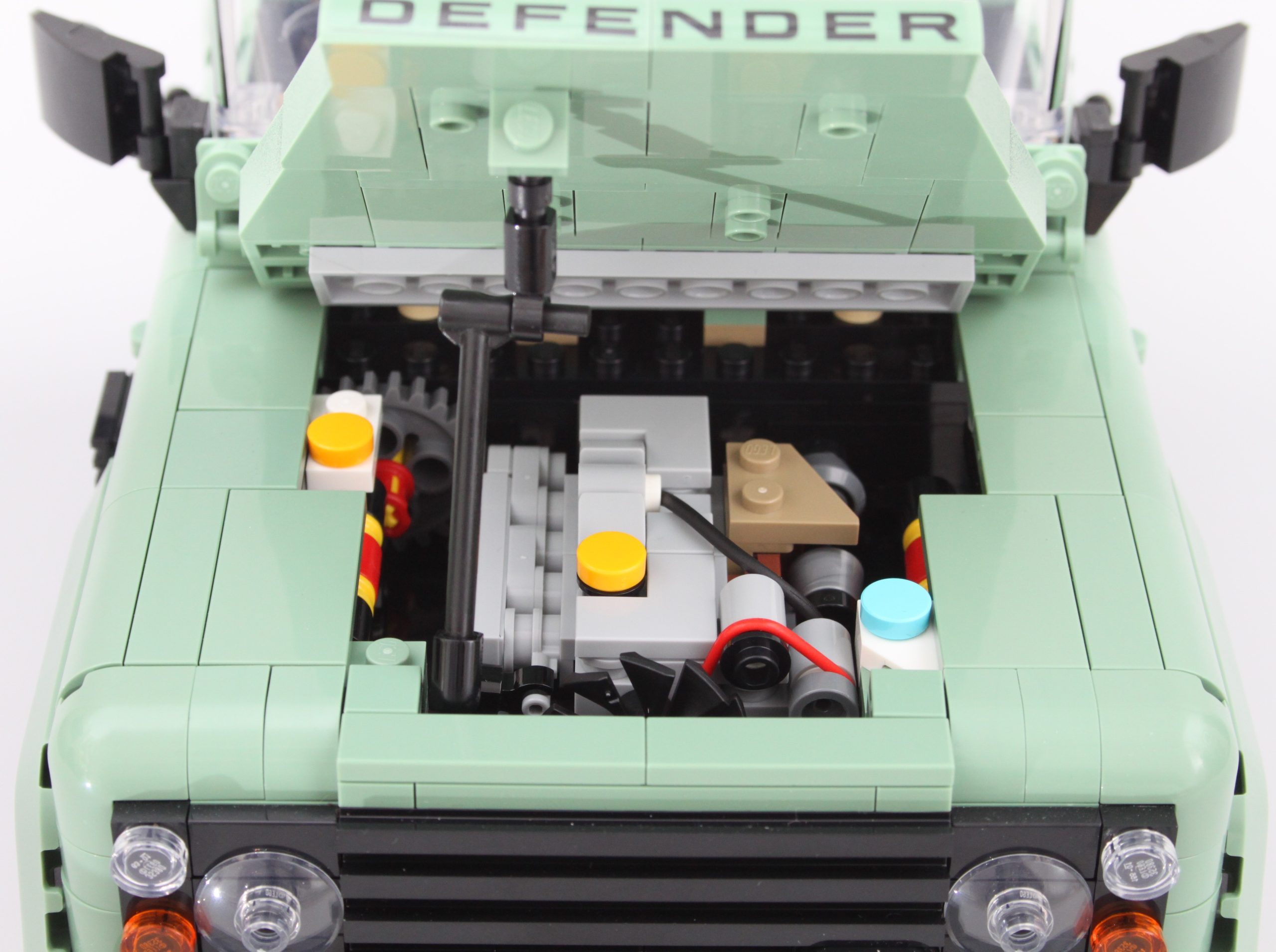 LEGO ICONS 10317 Land Rover Classic Defender 90 review 45 scaled