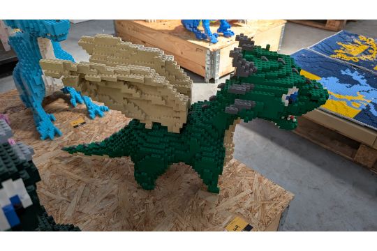 LEGO Brick Live auction Dragon