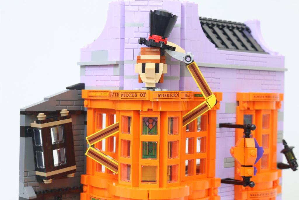 LEGO Harry Potter 75978 Diagon Alley review 35