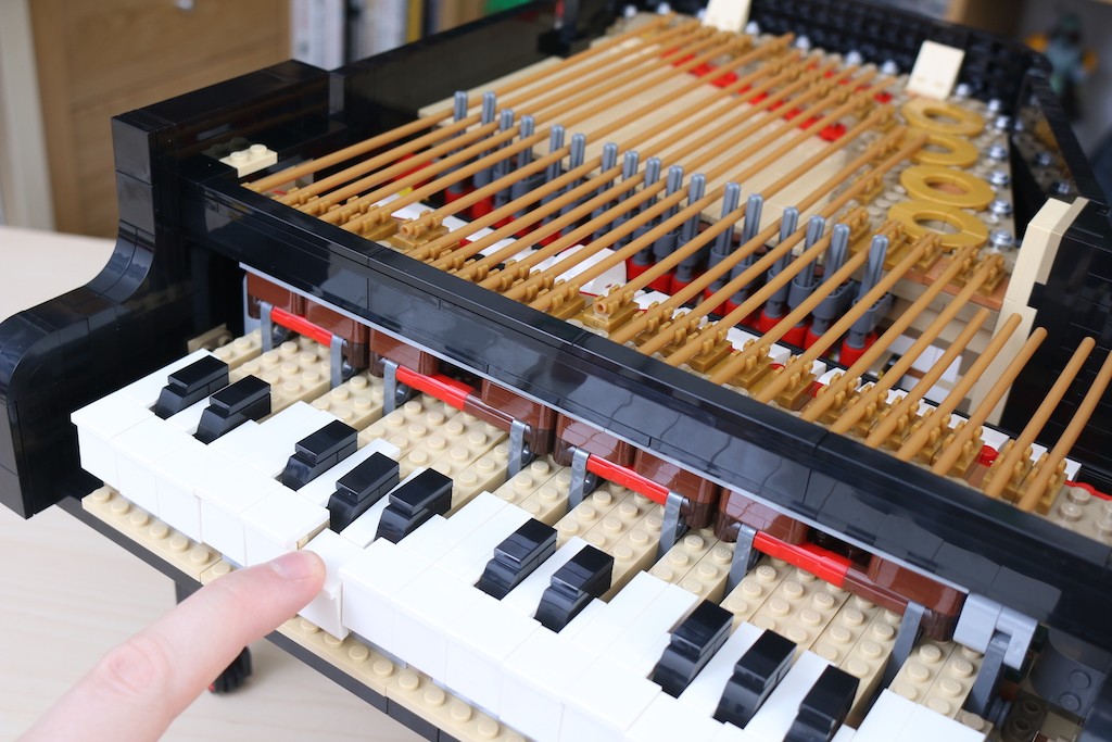 LEGO Ideas 21323 Grand Piano review 24