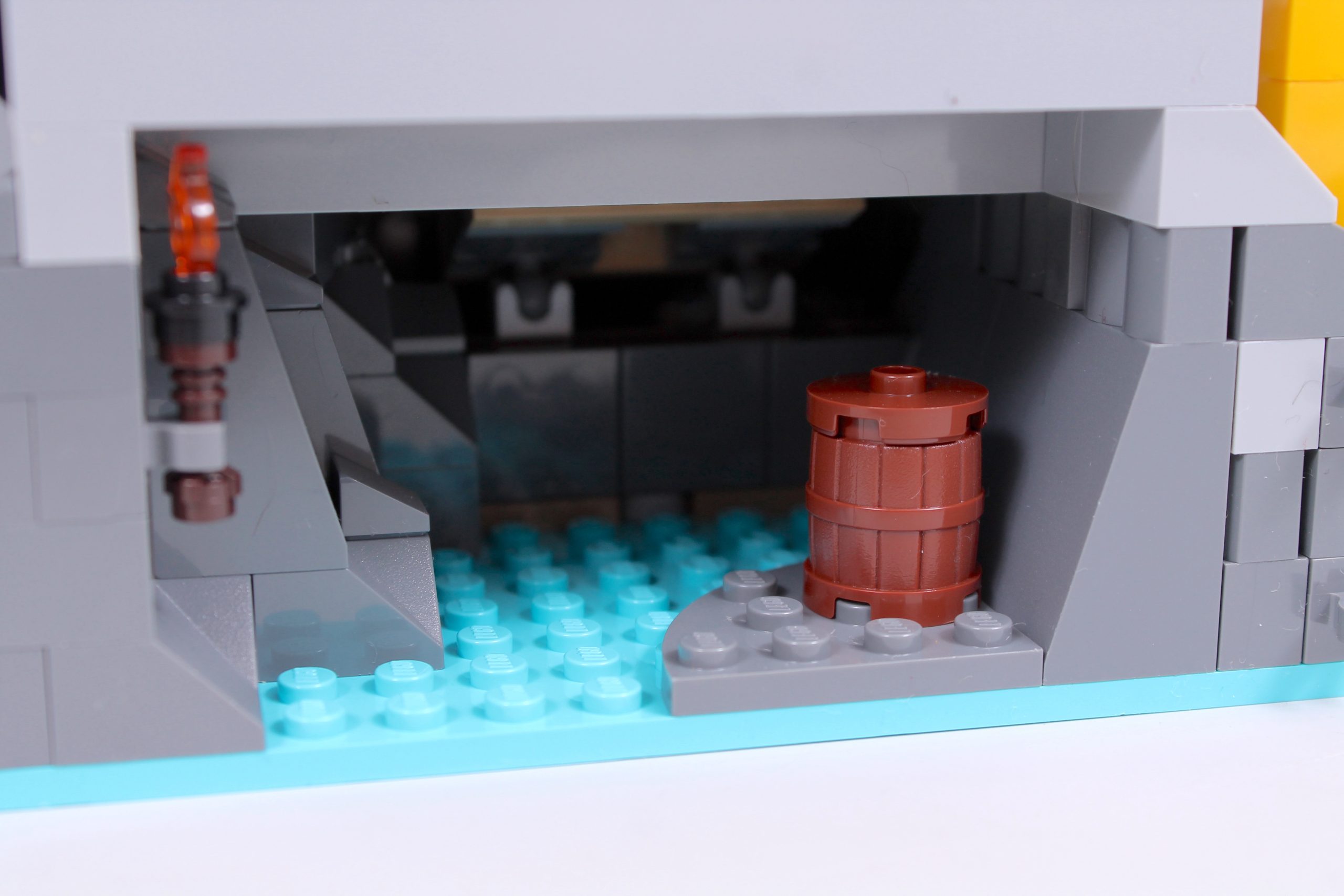 LEGO Icons 10320 Eldorado Fortress review 49 scaled