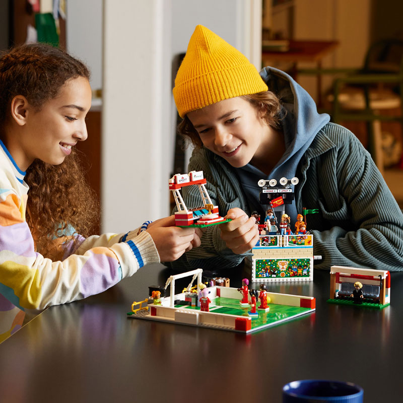 LEGO 40643 Icons of Play 4
