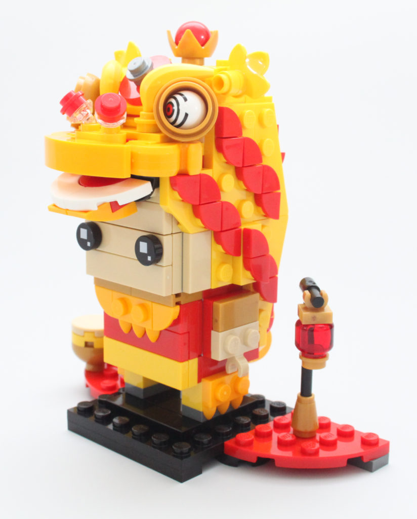 LEGO BrickHeadz 40540 Lion Dance Guy review 3