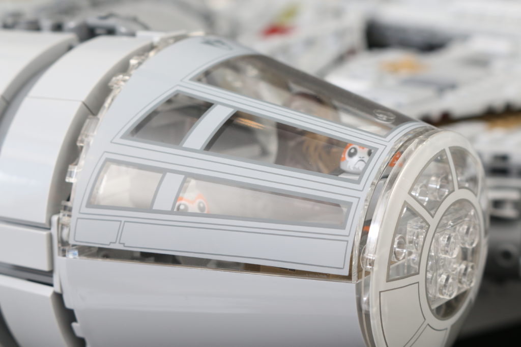 LEGO Star Wars 75192 UCS Ultimate Collectors Series Millennium Falcon review 53