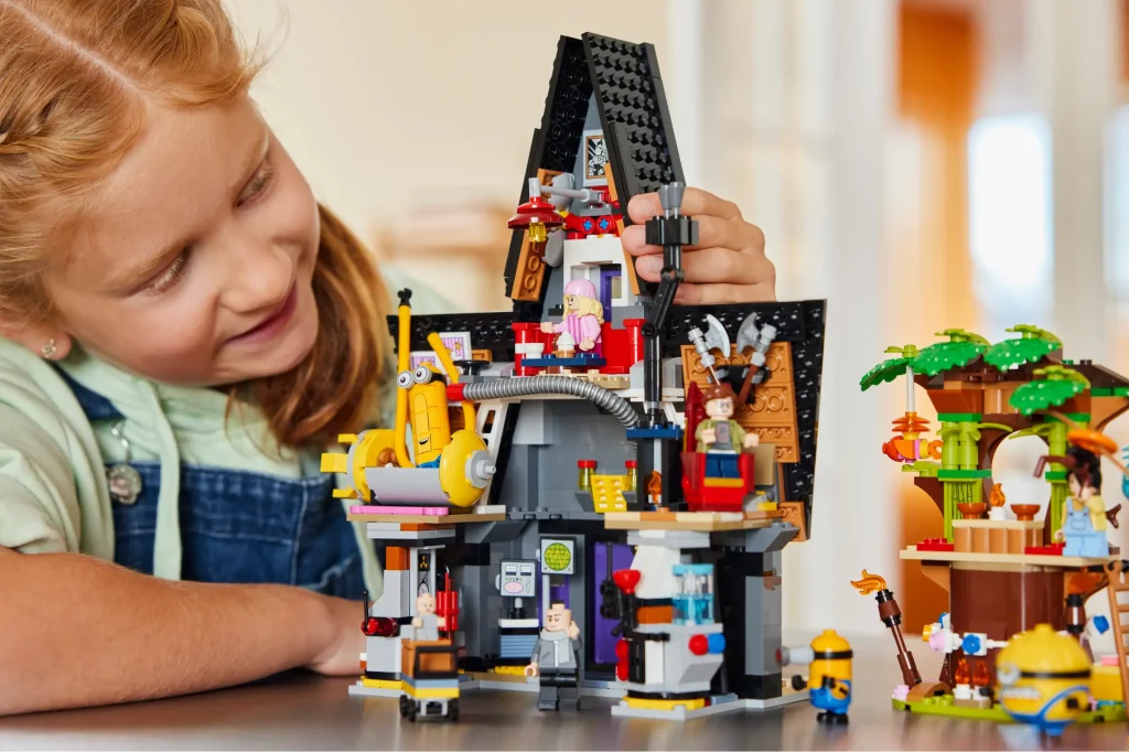 LEGO Despicable Me 4 75583 Minions and Grus Family Mansion 9 1024x682