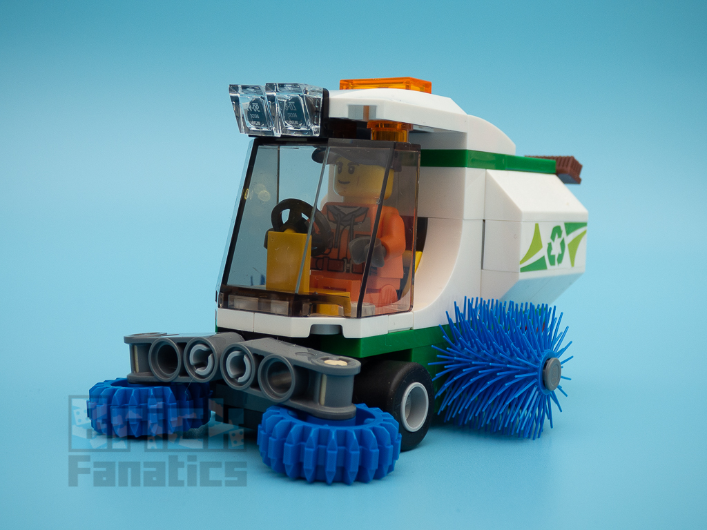 LEGO City 60249 Street Sweeper 56
