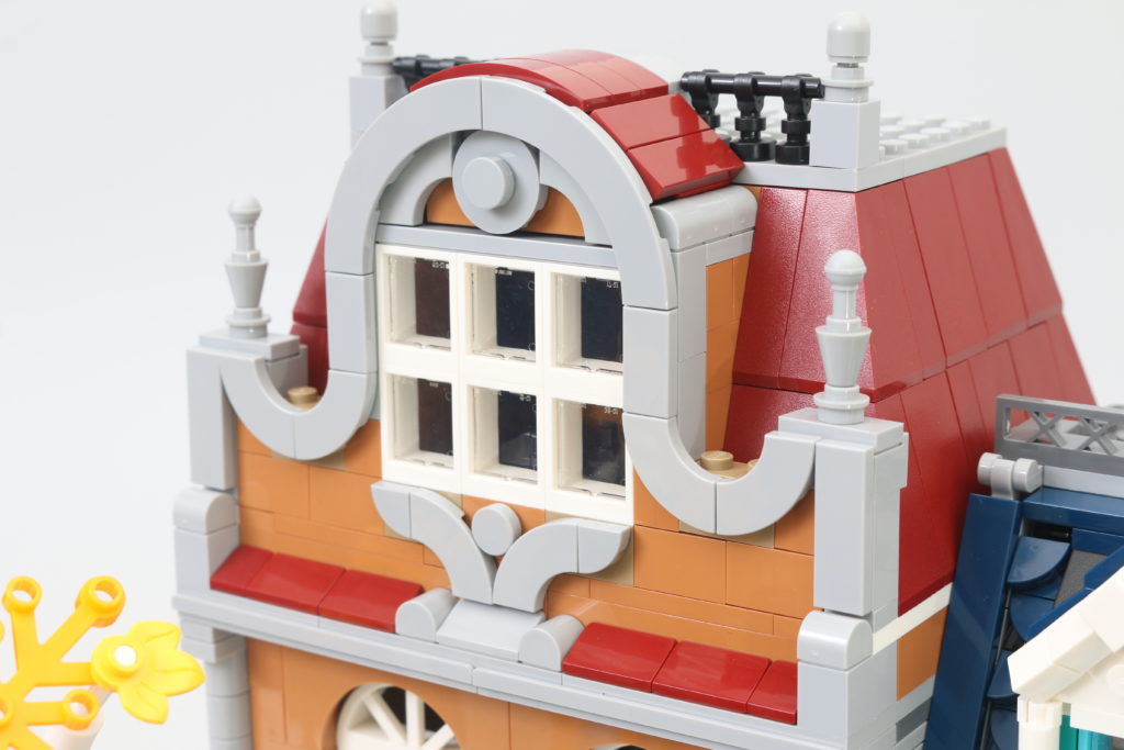 LEGO Creator Expert 10270 Bookshop review 33.jpg