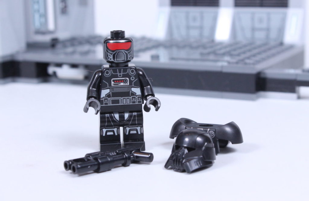 LEGO Star Wars 75324 Dark Trooper Attack review 24 1024x665