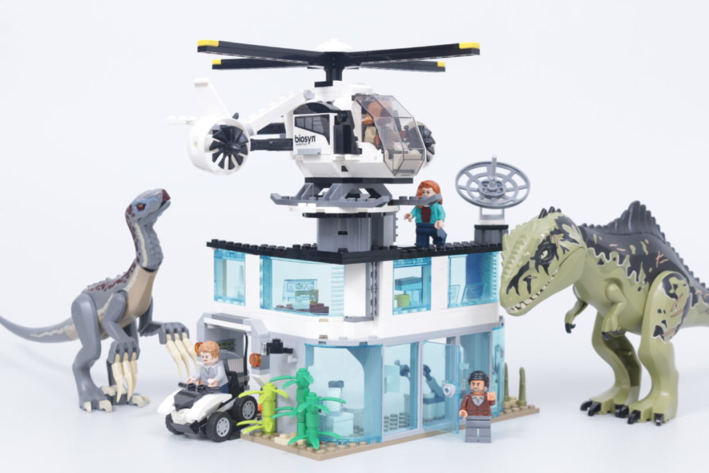 LEGO Jurassic World 76949 Gigantosaurus Therizinosaurus Attack review 6 1024x683