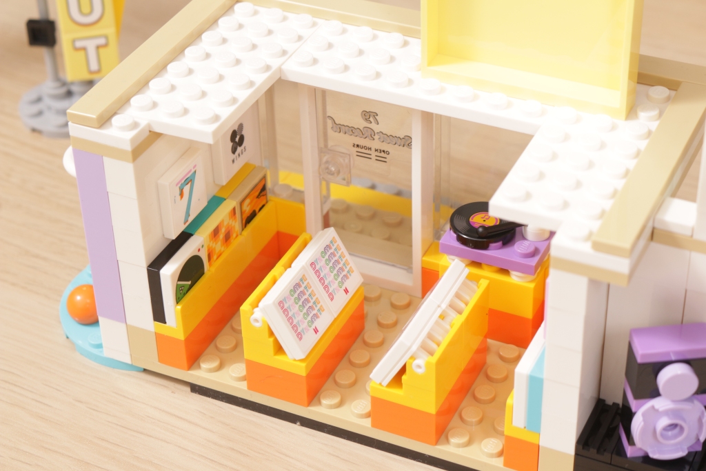 LEGO Ideas 21339 BTS Dynamite Bangtan Boys Jin Suga j hope RM Jimin V Jung Kook review 24 1024x683
