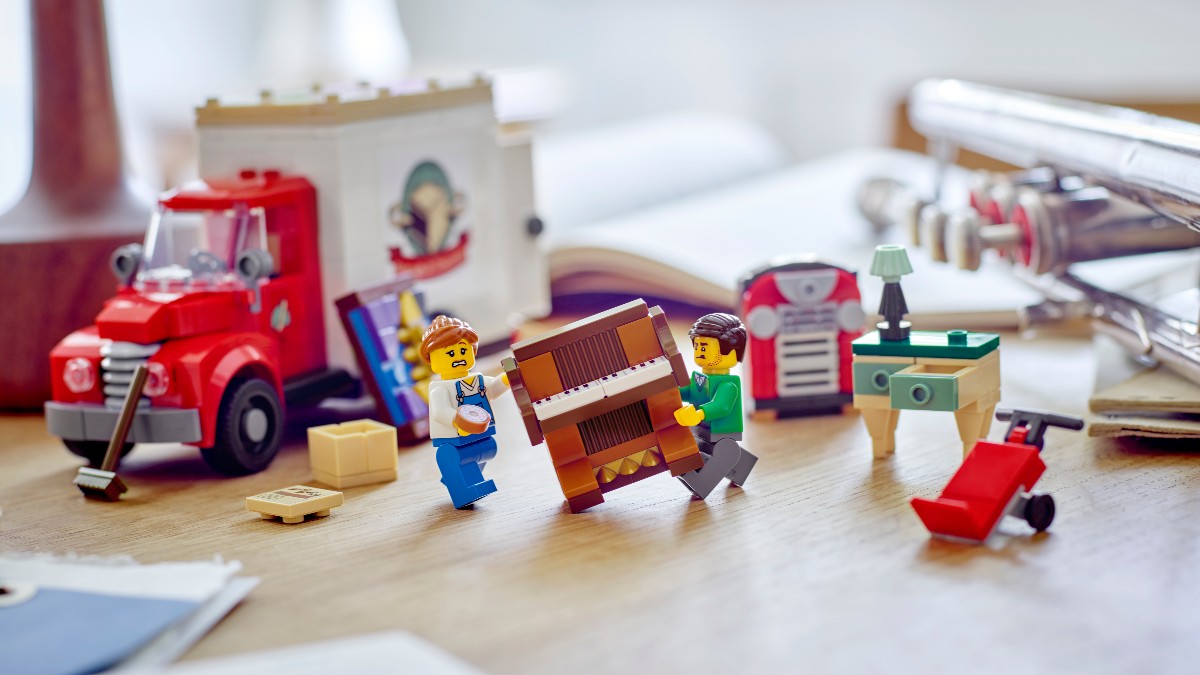 LEGO Icons 40586 Moving Truck revealed as future GWP