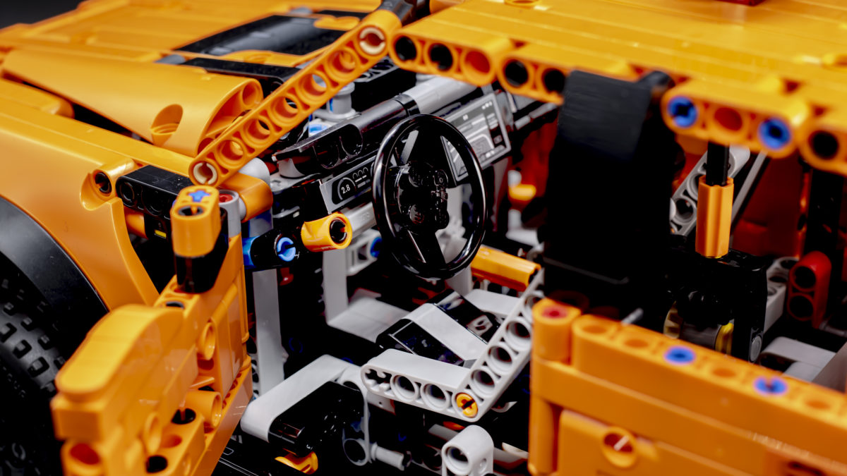 LEGO Technic 42126 Ford F 150 Raptor 10