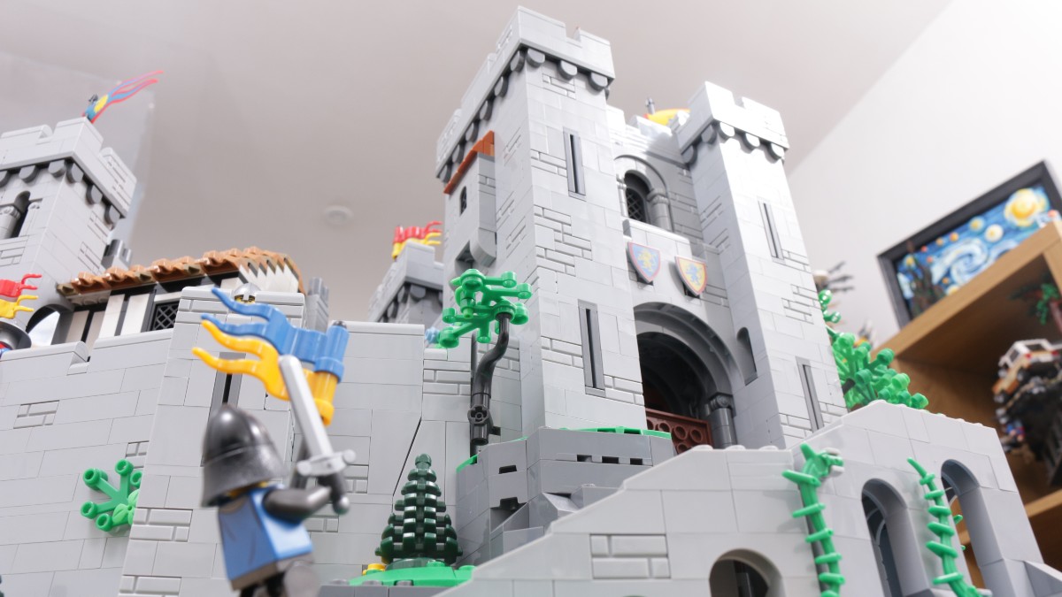 Specialised LEGO elements are nothing new, say designers