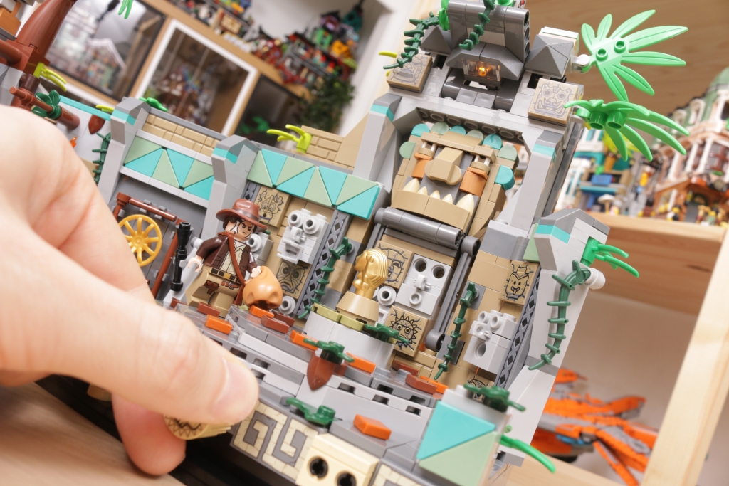 LEGO Indiana Jones 77015 Temple of the Golden Idol review 37 1024x683