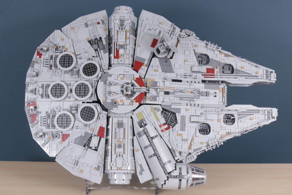 LEGO Star Wars 75192 Millennium Falcon 2022 18 1024x683