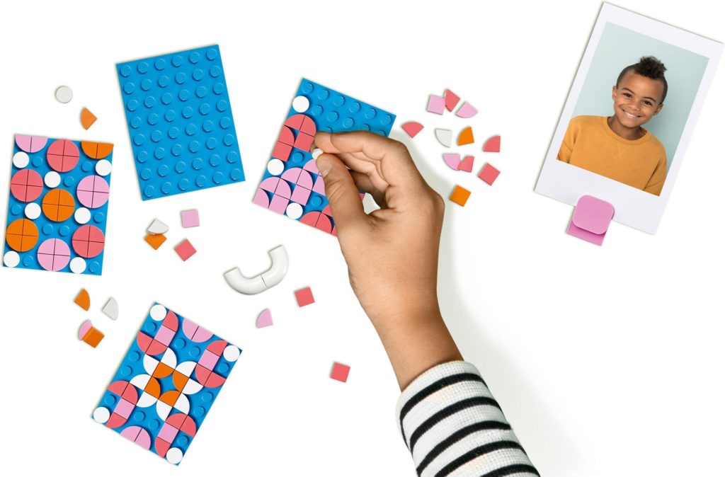 LEGO DOTS 41907 Desk Organizer 10
