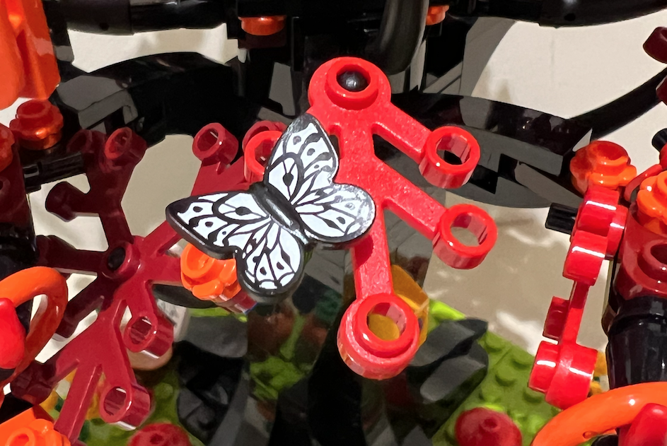 LEGO Ideas 21346 Family Tree 37