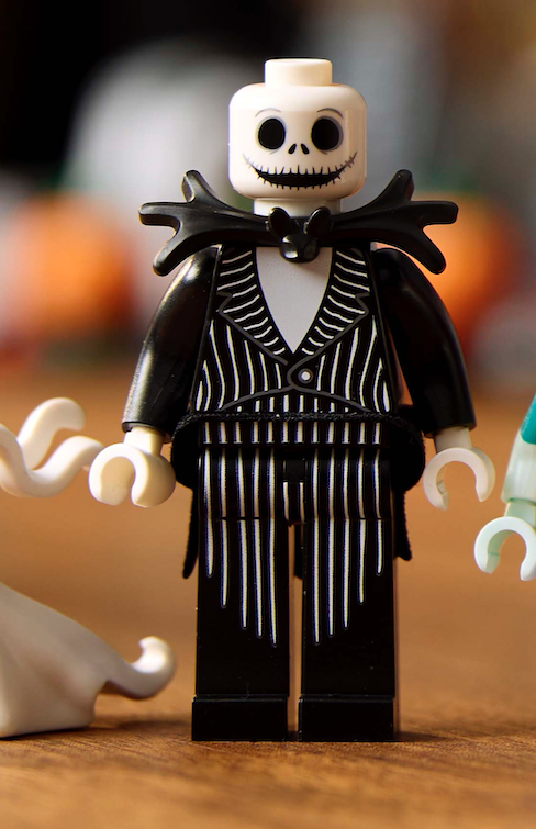 LEGO Ideas 21351 The Nightmare Before Christmas 13