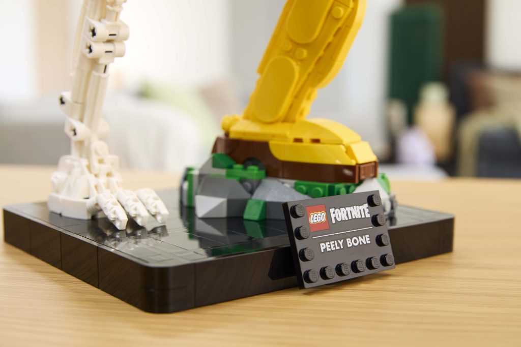 LEGO Fortnite 77072 Peely Bone lifestyle 1 1024x683