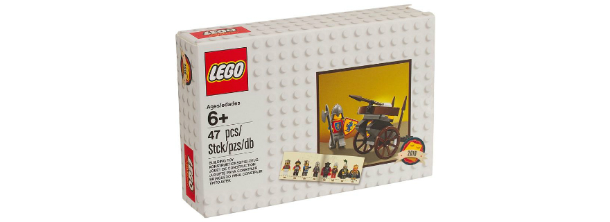 Official images of LEGO Classic Knights set