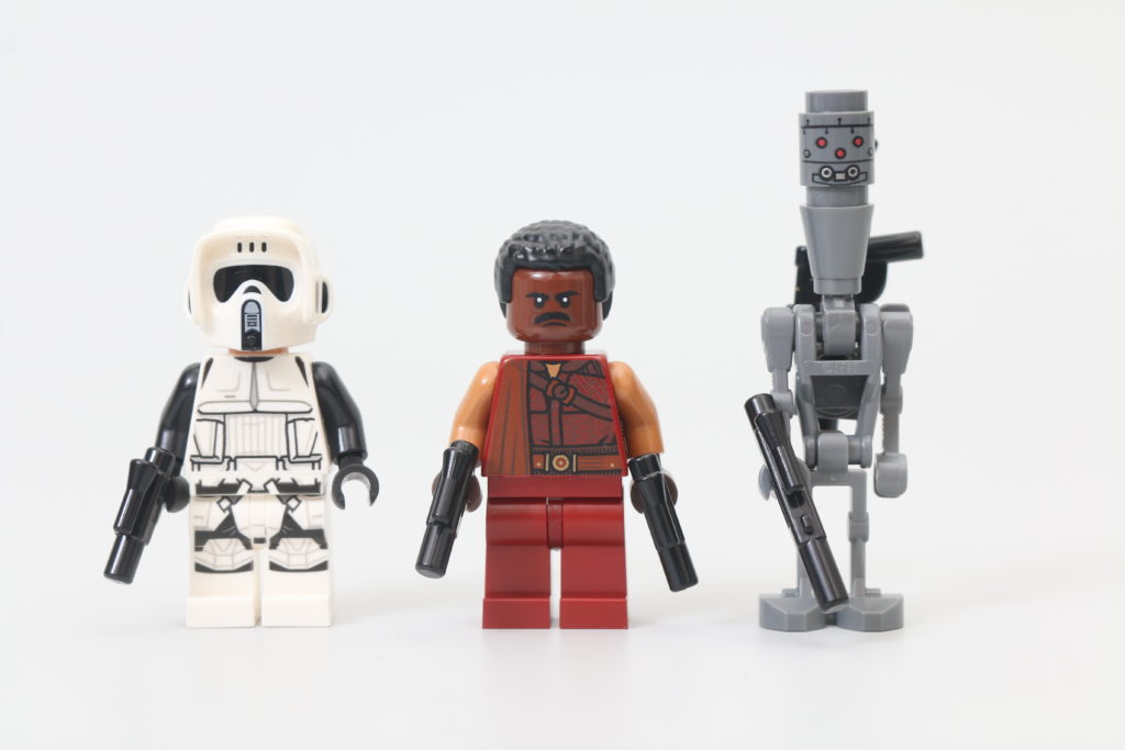 LEGO Star Wars 75292 The Mandalorian Bounty Hunter Transport The Razor Crest review 1