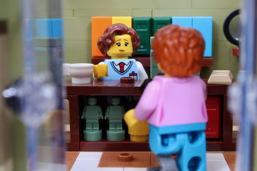 LEGO Icons 10326 Natural History Museum review 24 1024x683