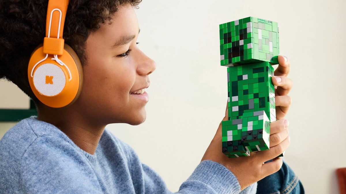 Official photos and prices of LEGO City and Minecraft summer sets spotted