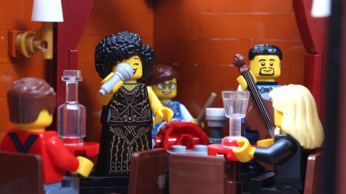 LEGO Icons 10312 Jazz Club review