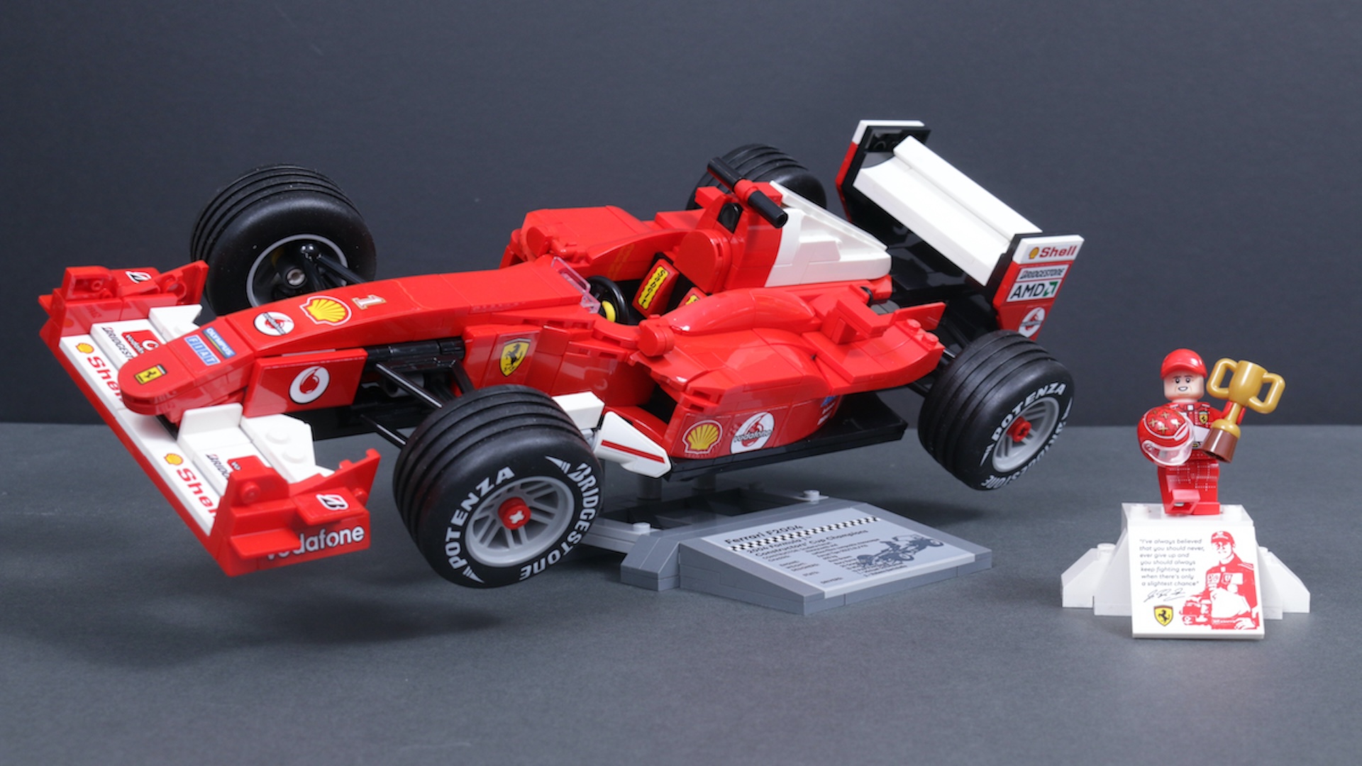 LEGO Icons 11375 Ferrari F2004 & Michael Schumacher review