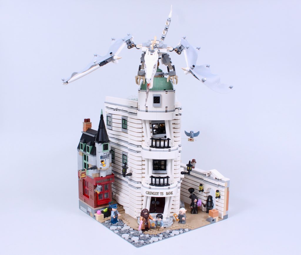 LEGO Harry Potter 76417 Gringotts Wizarding Bank Collectors Edition review 5 1024x866