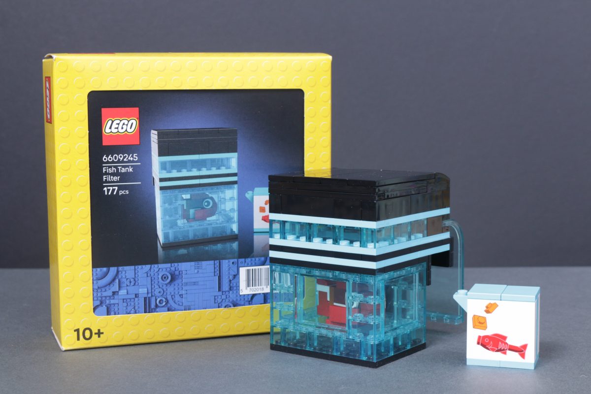 LEGO Icons 5009823 Fish Tank Filter Fish Food review 1 1200x800