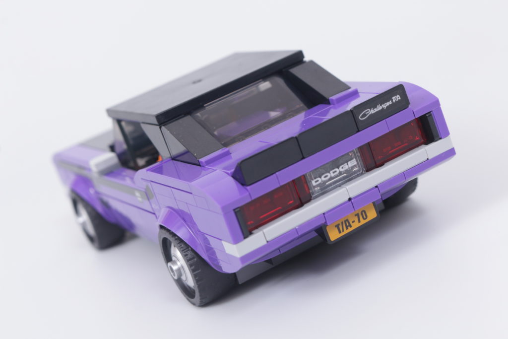 LEGO Speed Champions 76904 Mopar DodgeSRT Top Fuel Dragster and 1970 Dodge Challenger TA review 6