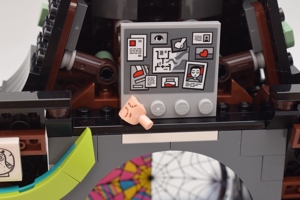 LEGO Wednesday 76781 Wednesday Enids Dorm Room review 17 1024x683
