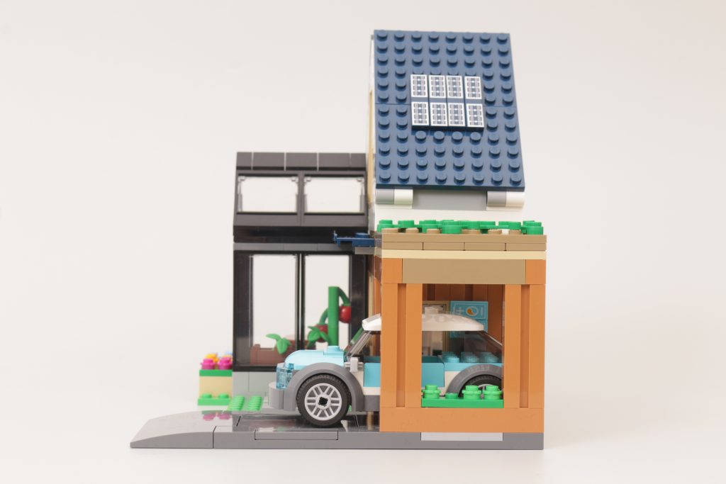 LEGO City 60398 Family House and Electric Car review 8 1024x683
