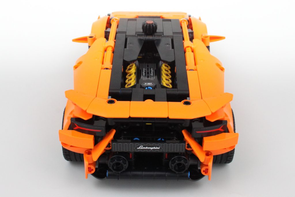 lego technic 42196 lamborghini huracan orange review 14 1024x683