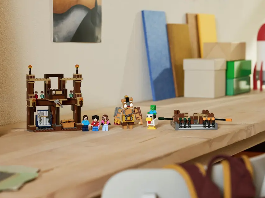 LEGO Minecraft 21272 Woodland Mansion Fighting Ring