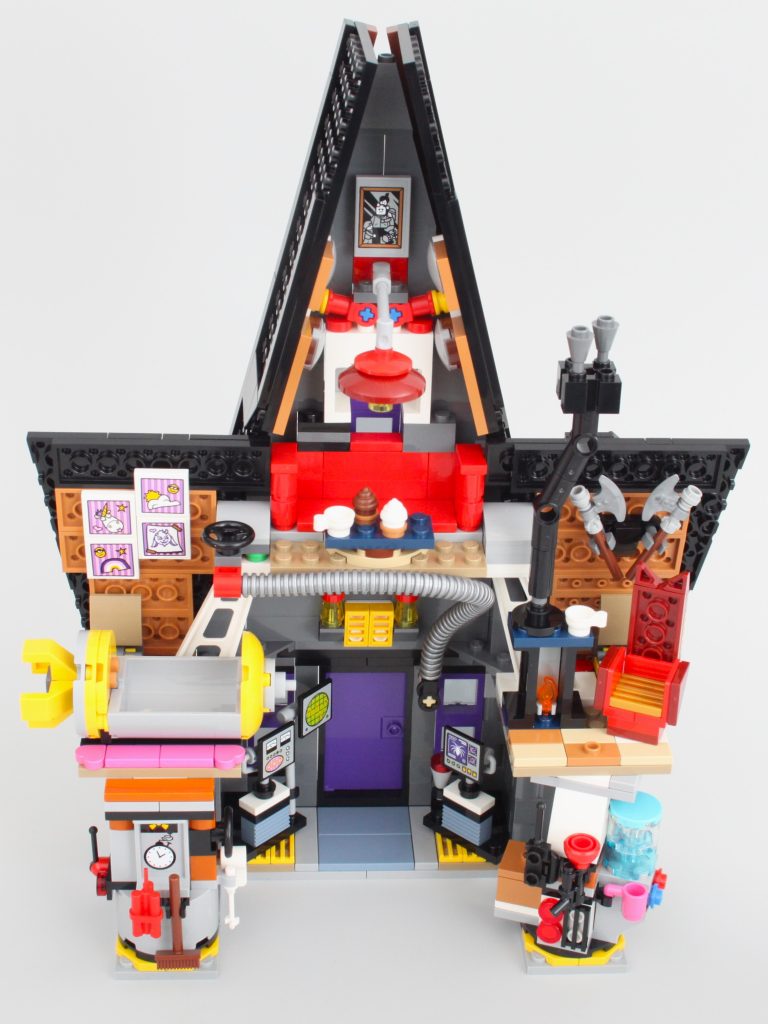 lego despicable me 4 75583 Minions And Grus Family Mansion review 10 768x1024