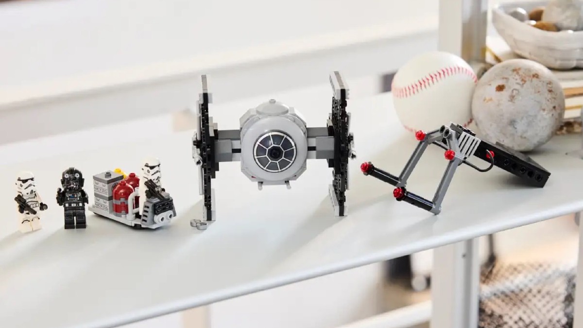 LEGO Star Wars Death Star's TIE Fighter GWP revealed