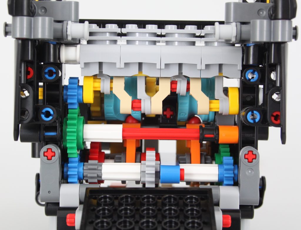 LEGO Technic 42159 Yamaha MT 10 SP review 2 1024x781
