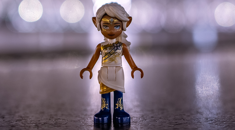 Brick Pic of the Day: Lumia in Paris
