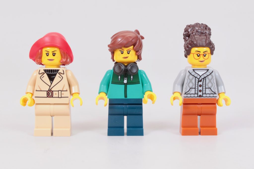 LEGO Icons 10350 Tudor Corner review 53 1024x683