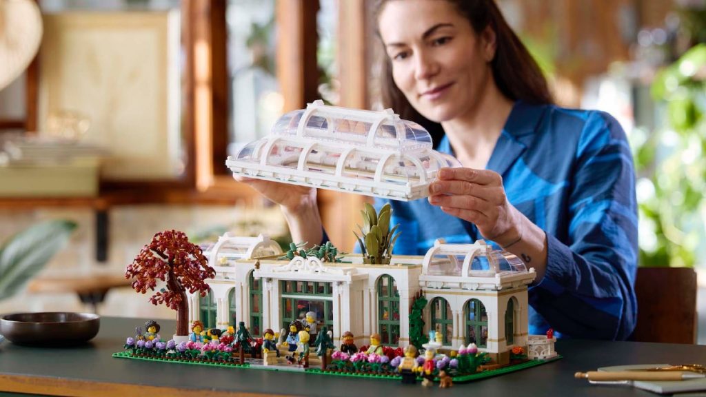 LEGO Ideas 21353 The Botanical Garden featured 3 1024x576